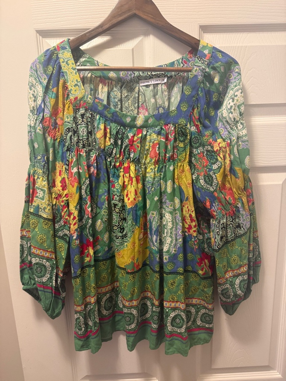 Relaxed Paisley Patchwork Tunic Top in Green Multi LNC
